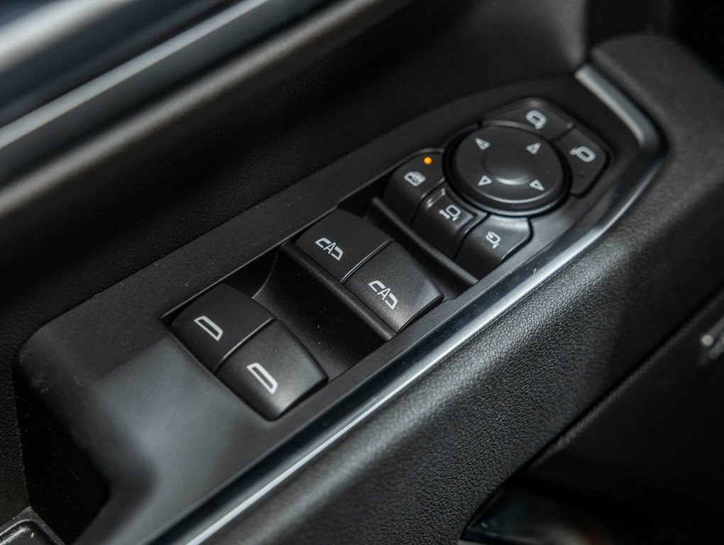 2026 Chevrolet Silverado 2500 HD in St-Jérôme, Quebec - 30 - w1024h768px