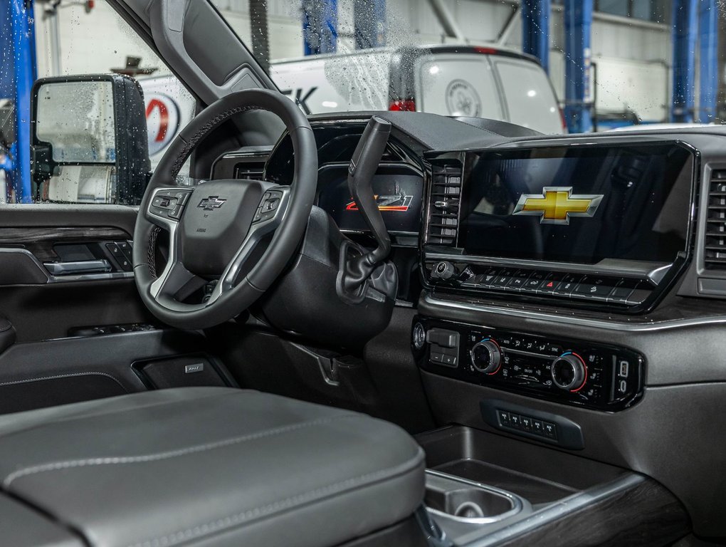 2026 Chevrolet Silverado 2500 HD in St-Jérôme, Quebec - 32 - w1024h768px