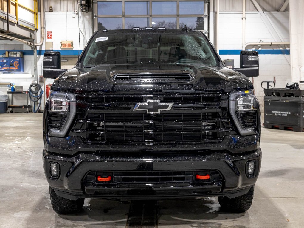 2026 Chevrolet Silverado 2500 HD in St-Jérôme, Quebec - 2 - w1024h768px