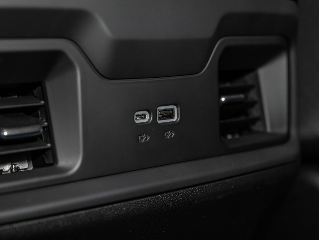 Chevrolet Silverado 2500 HD  2026 à St-Jérôme, Québec - 33 - w1024h768px