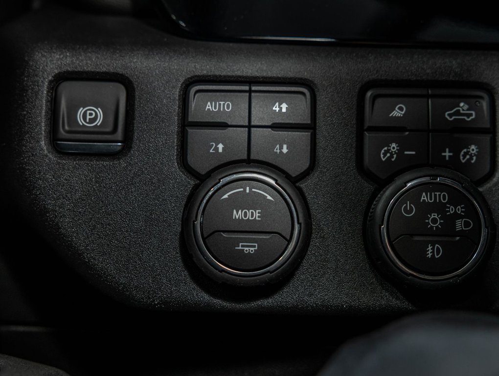 Chevrolet Silverado 2500 HD  2026 à St-Jérôme, Québec - 25 - w1024h768px