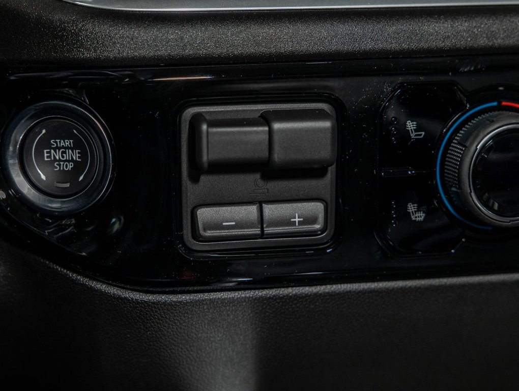 Chevrolet Silverado 2500 HD  2026 à St-Jérôme, Québec - 26 - w1024h768px