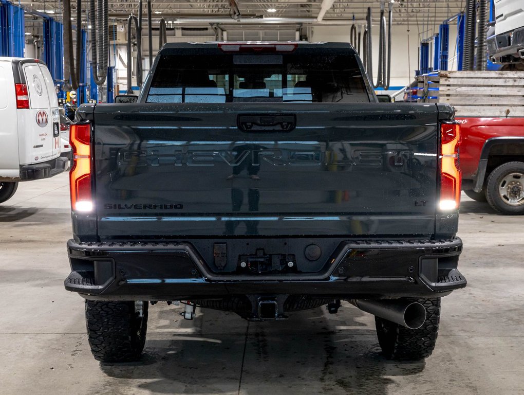 Chevrolet Silverado 2500 HD  2026 à St-Jérôme, Québec - 8 - w1024h768px