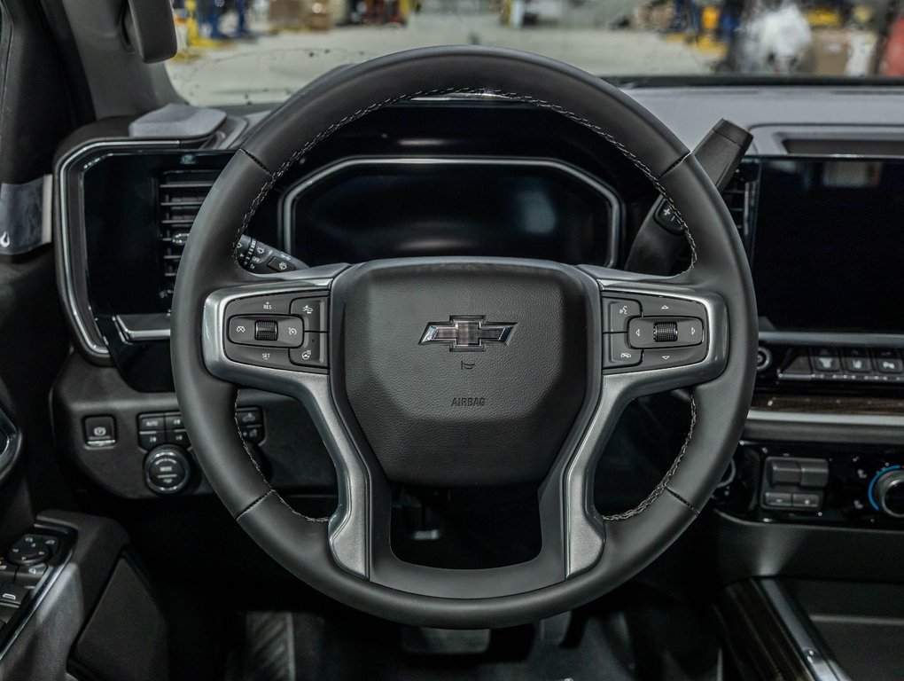Chevrolet Silverado 2500 HD  2026 à St-Jérôme, Québec - 13 - w1024h768px
