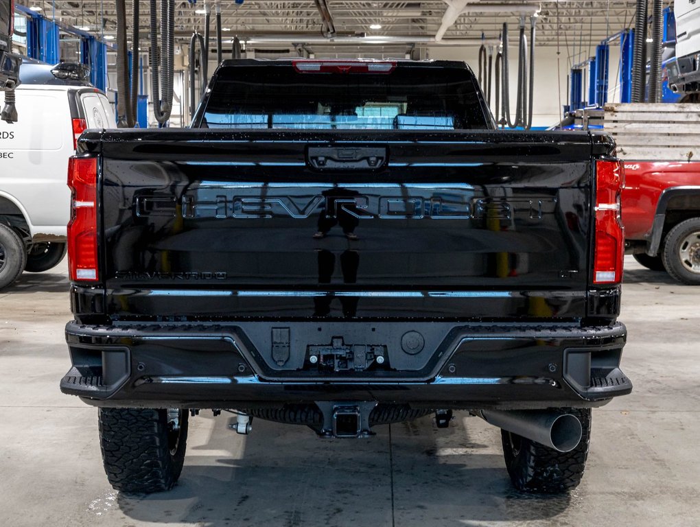 2026 Chevrolet Silverado 2500 HD in St-Jérôme, Quebec - 8 - w1024h768px