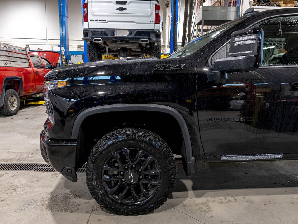 2026 Chevrolet Silverado 2500 HD in St-Jérôme, Quebec - 36 - w1024h768px