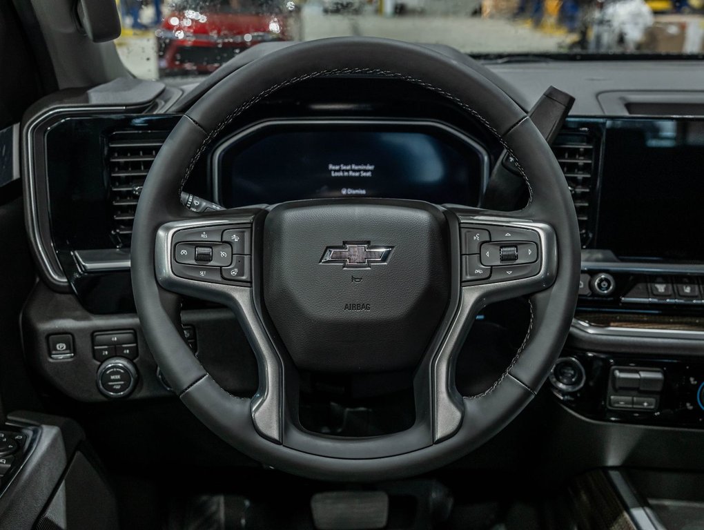 2026 Chevrolet Silverado 2500 HD in St-Jérôme, Quebec - 13 - w1024h768px