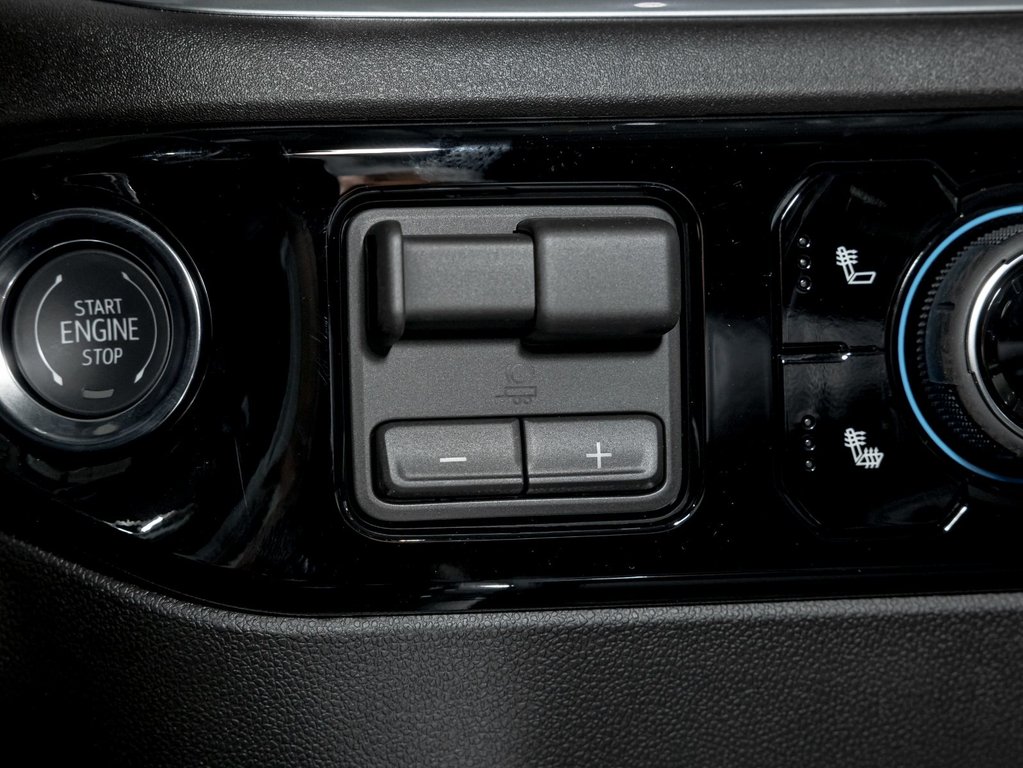 2026 Chevrolet Silverado 2500 HD in St-Jérôme, Quebec - 24 - w1024h768px