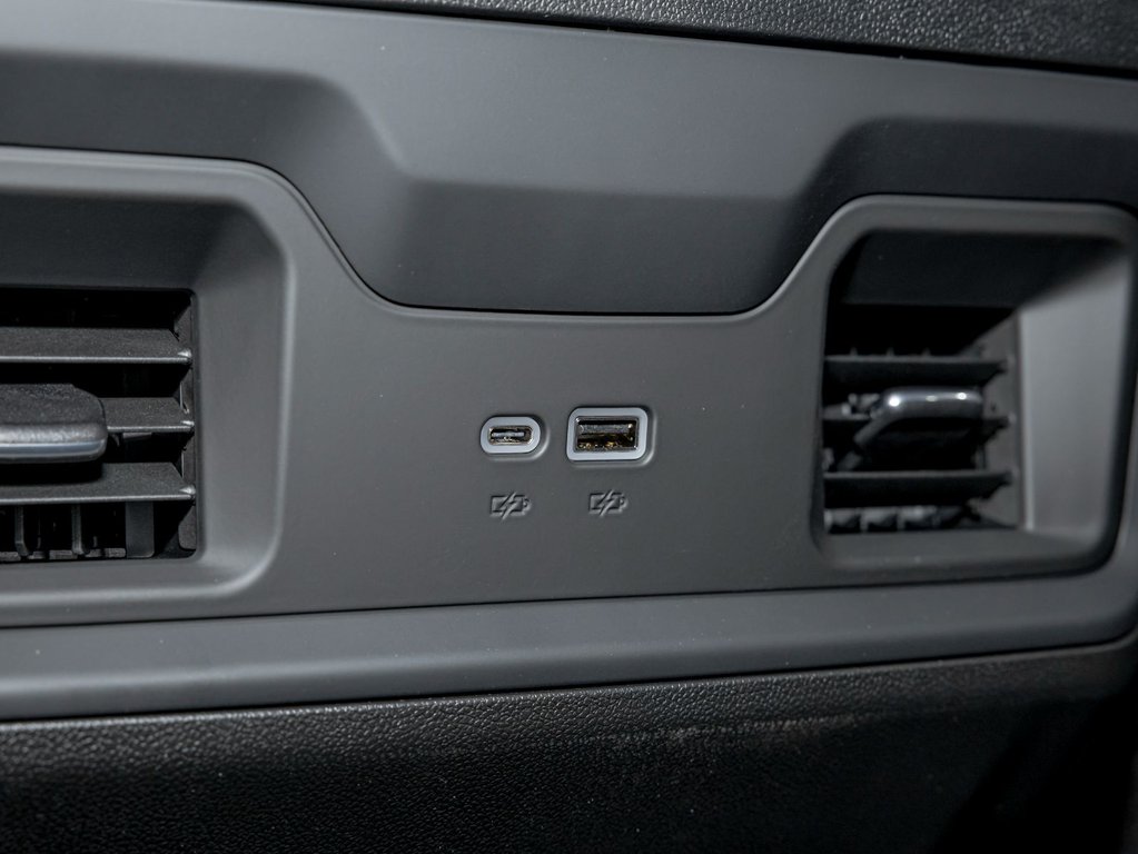 2026 Chevrolet Silverado 2500 HD in St-Jérôme, Quebec - 31 - w1024h768px