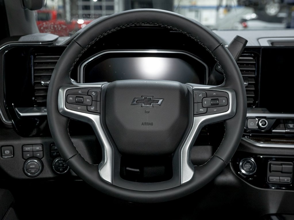 2026 Chevrolet Silverado 2500 HD in St-Jérôme, Quebec - 13 - w1024h768px