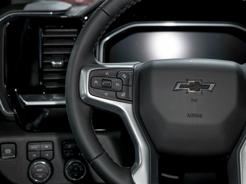 2026 Chevrolet Silverado 2500 HD in St-Jérôme, Quebec - 15 - w1024h768px