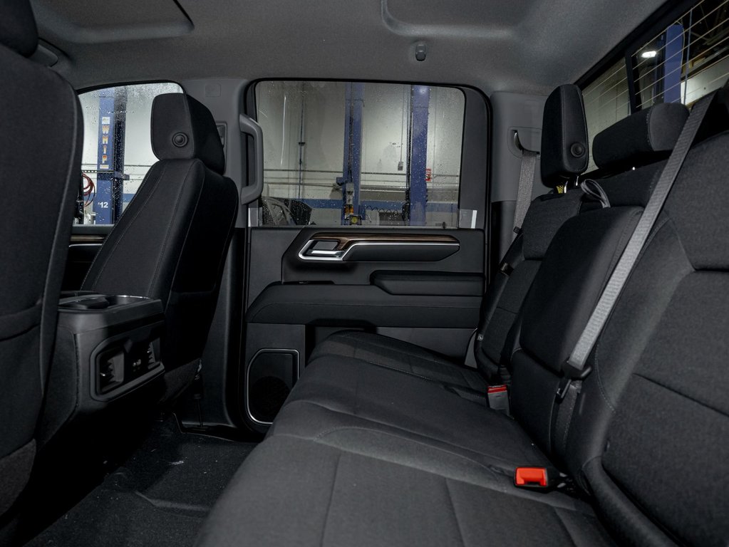 2026 Chevrolet Silverado 2500 HD in St-Jérôme, Quebec - 30 - w1024h768px