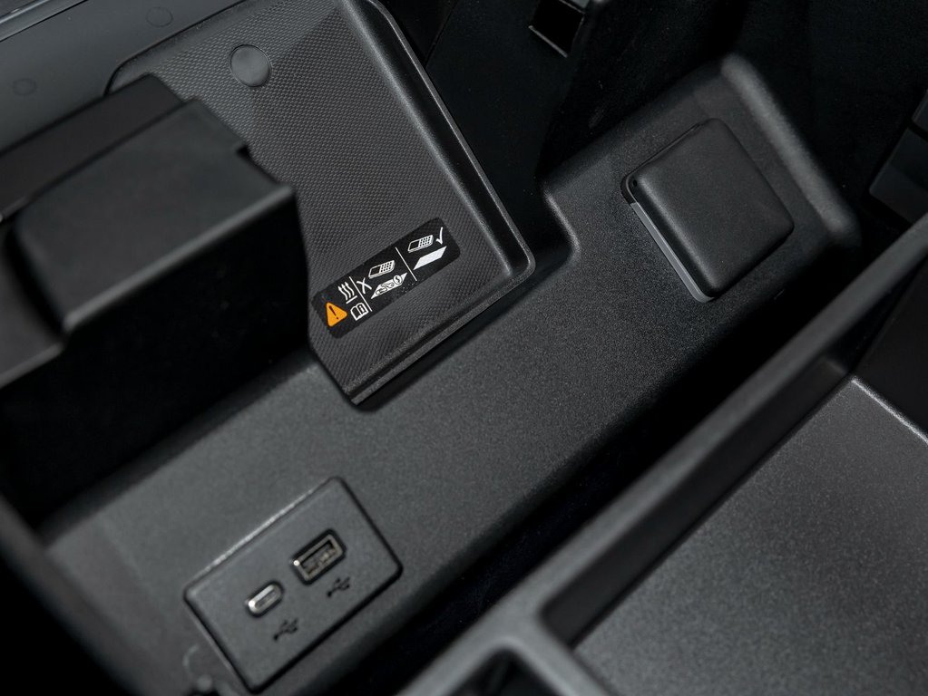 2026 Chevrolet Silverado 2500 HD in St-Jérôme, Quebec - 27 - w1024h768px