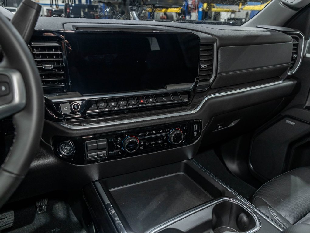 2026 Chevrolet Silverado 2500 HD in St-Jérôme, Quebec - 22 - w1024h768px