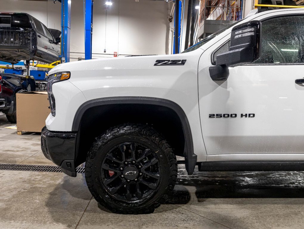 2026 Chevrolet Silverado 2500 HD in St-Jérôme, Quebec - 37 - w1024h768px