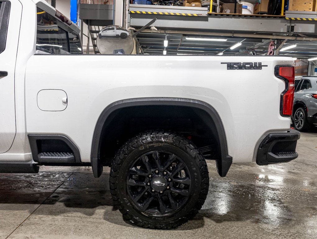 2026 Chevrolet Silverado 2500 HD in St-Jérôme, Quebec - 36 - w1024h768px