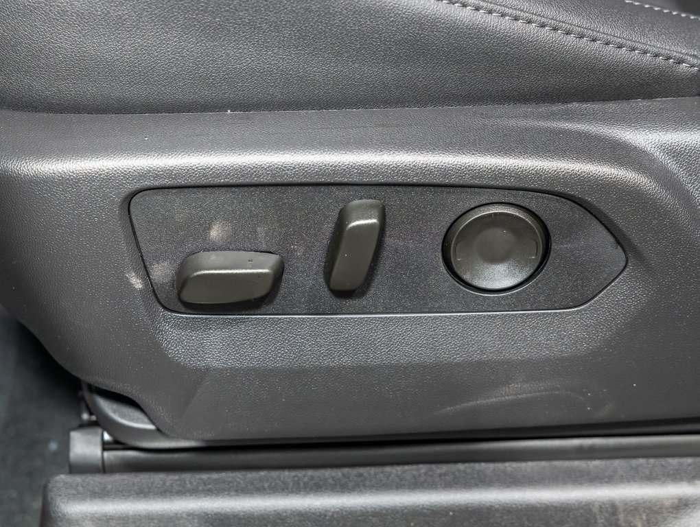 2026 Chevrolet Silverado 2500 HD in St-Jérôme, Quebec - 26 - w1024h768px