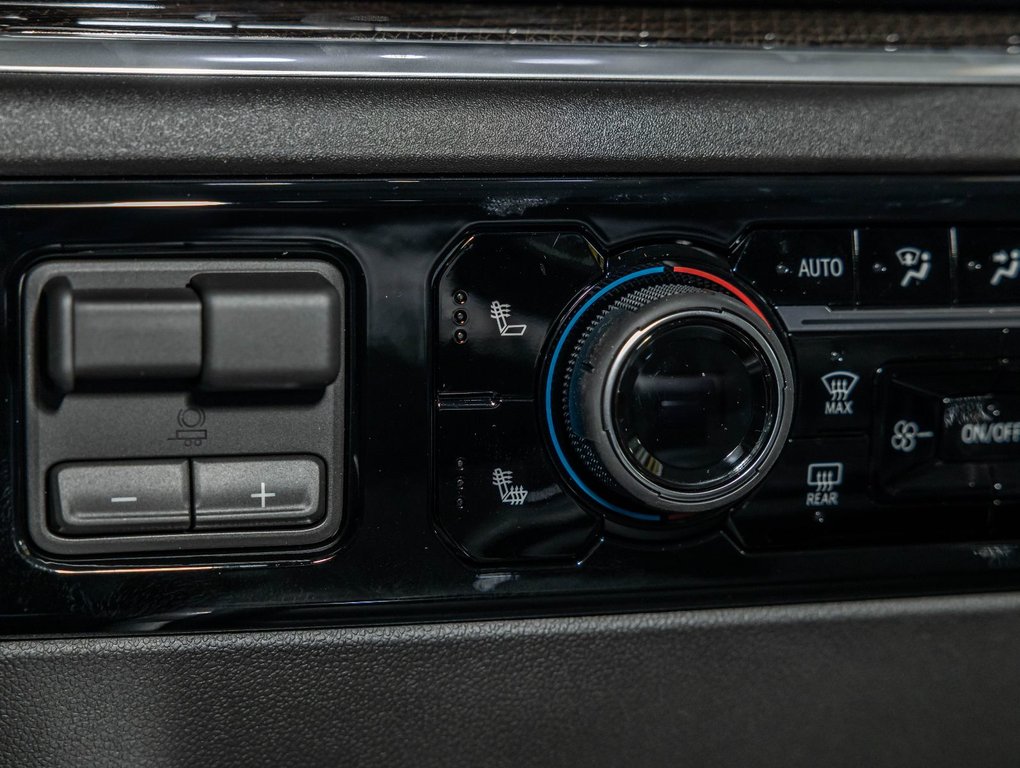 2026 Chevrolet Silverado 2500 HD in St-Jérôme, Quebec - 22 - w1024h768px