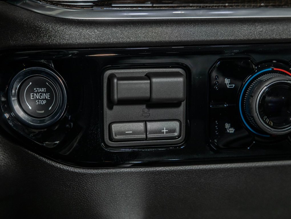 2026 Chevrolet Silverado 2500 HD in St-Jérôme, Quebec - 25 - w1024h768px