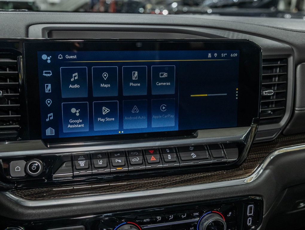 2026 Chevrolet Silverado 2500 HD in St-Jérôme, Quebec - 17 - w1024h768px