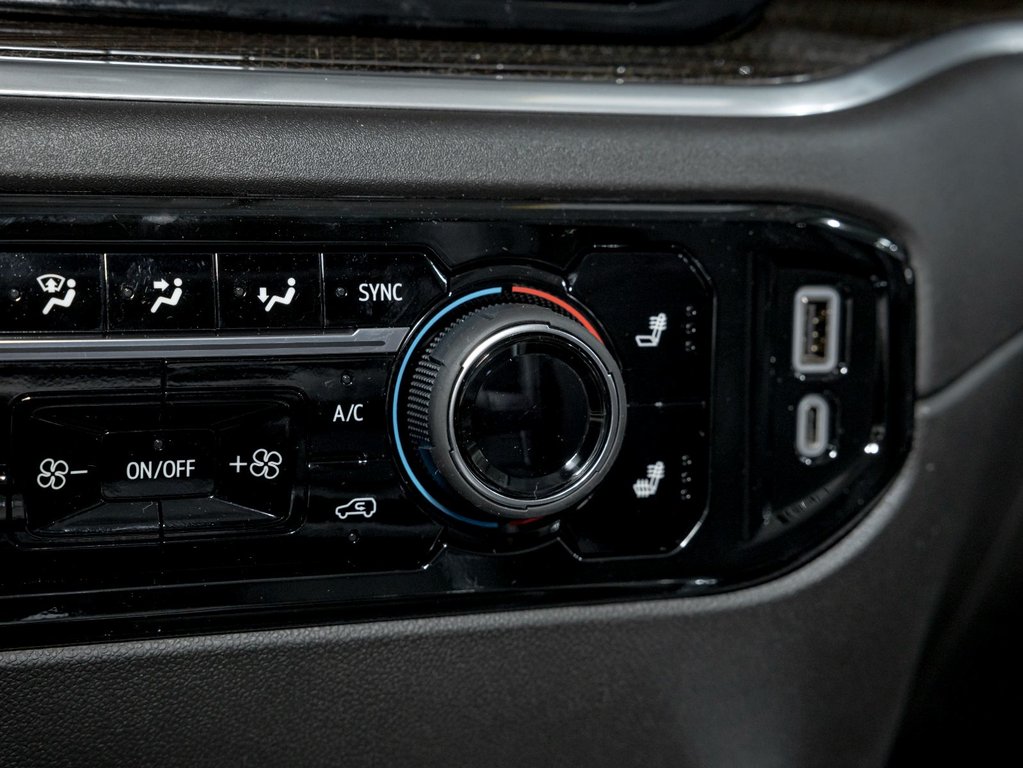 2026 Chevrolet Silverado 2500 HD in St-Jérôme, Quebec - 22 - w1024h768px