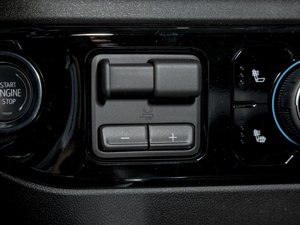 2026 Chevrolet Silverado 2500 HD in St-Jérôme, Quebec - 24 - w1024h768px