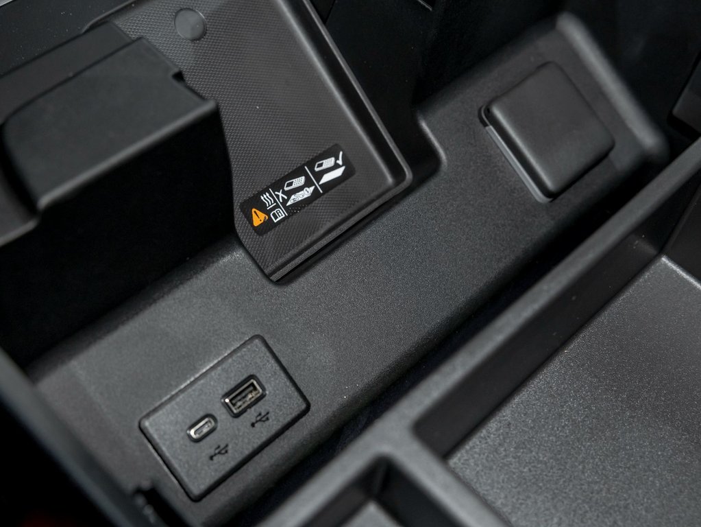 2026 Chevrolet Silverado 2500 HD in St-Jérôme, Quebec - 27 - w1024h768px