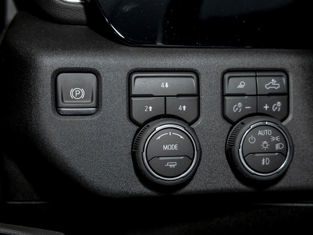 2026 Chevrolet Silverado 2500 HD in St-Jérôme, Quebec - 23 - w1024h768px