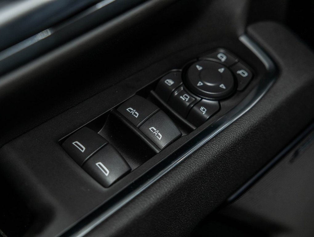 2026 Chevrolet Silverado 2500 HD in St-Jérôme, Quebec - 30 - w1024h768px