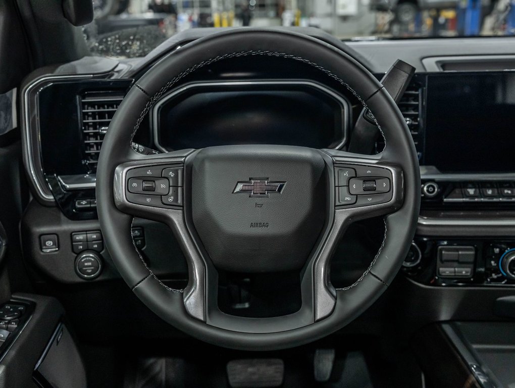 2026 Chevrolet Silverado 2500 HD in St-Jérôme, Quebec - 13 - w1024h768px