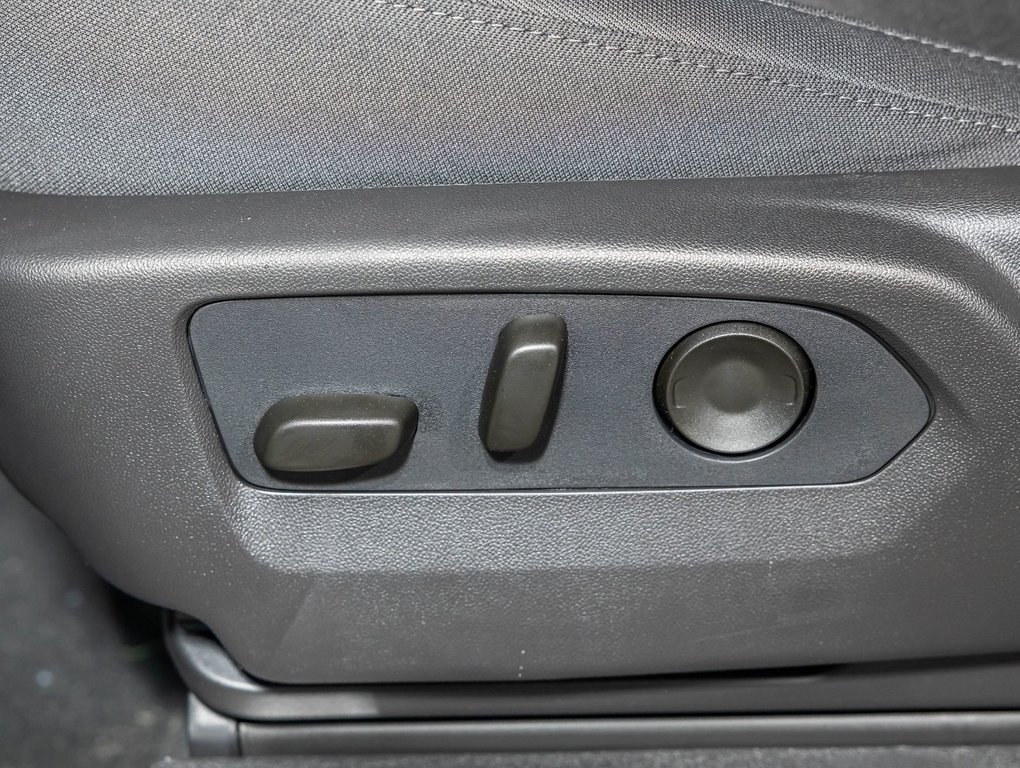 Chevrolet Silverado 2500 HD  2026 à St-Jérôme, Québec - 26 - w1024h768px