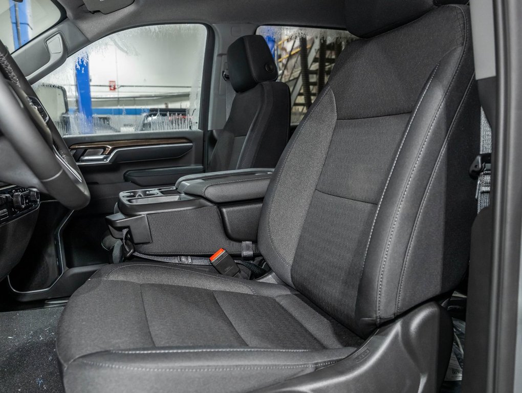 Chevrolet Silverado 2500 HD  2026 à St-Jérôme, Québec - 11 - w1024h768px