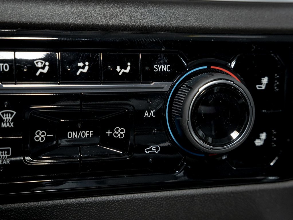 2026 Chevrolet Silverado 2500 HD in St-Jérôme, Quebec - 23 - w1024h768px