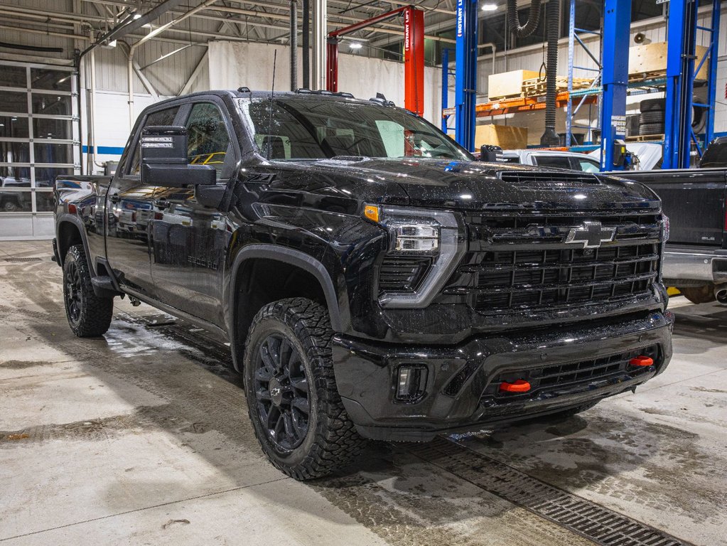 2026 Chevrolet Silverado 2500 HD in St-Jérôme, Quebec - 10 - w1024h768px