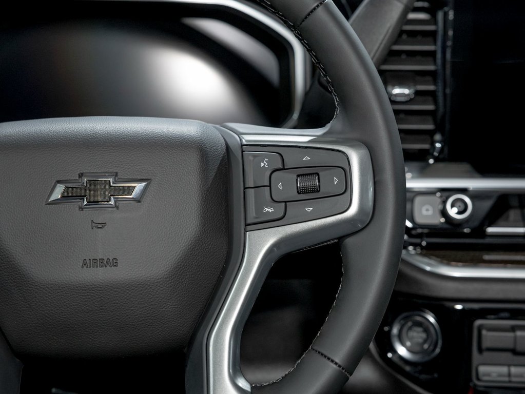 2026 Chevrolet Silverado 2500 HD in St-Jérôme, Quebec - 16 - w1024h768px