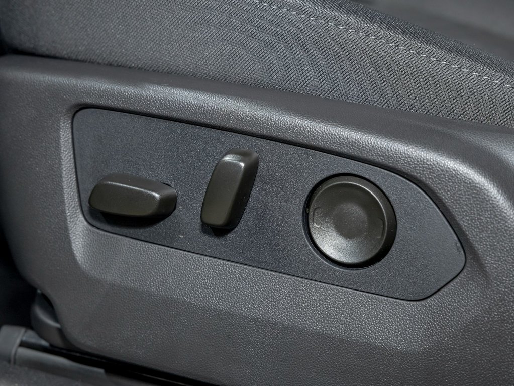 2026 Chevrolet Silverado 2500 HD in St-Jérôme, Quebec - 26 - w1024h768px