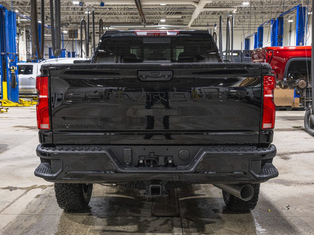 2026 Chevrolet Silverado 2500 HD in St-Jérôme, Quebec - 8 - w1024h768px