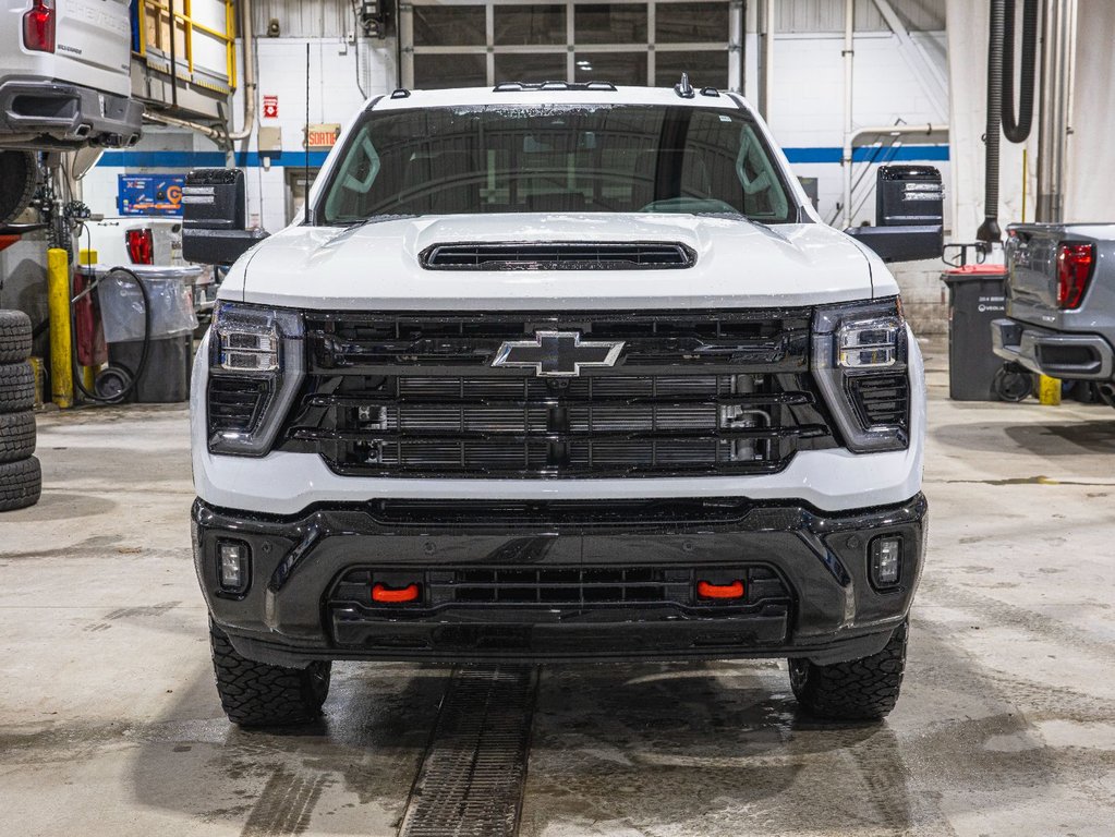 2026 Chevrolet Silverado 2500 HD in St-Jérôme, Quebec - 2 - w1024h768px