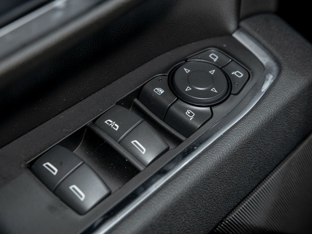 2026 Chevrolet Silverado 2500 HD in St-Jérôme, Quebec - 27 - w1024h768px