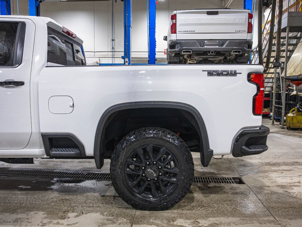 2026 Chevrolet Silverado 2500 HD in St-Jérôme, Quebec - 34 - w1024h768px