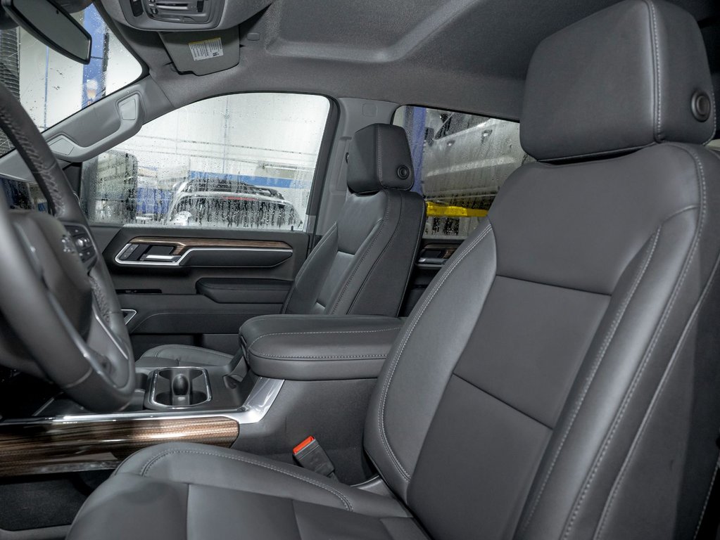 2026 Chevrolet Silverado 2500 HD in St-Jérôme, Quebec - 11 - w1024h768px