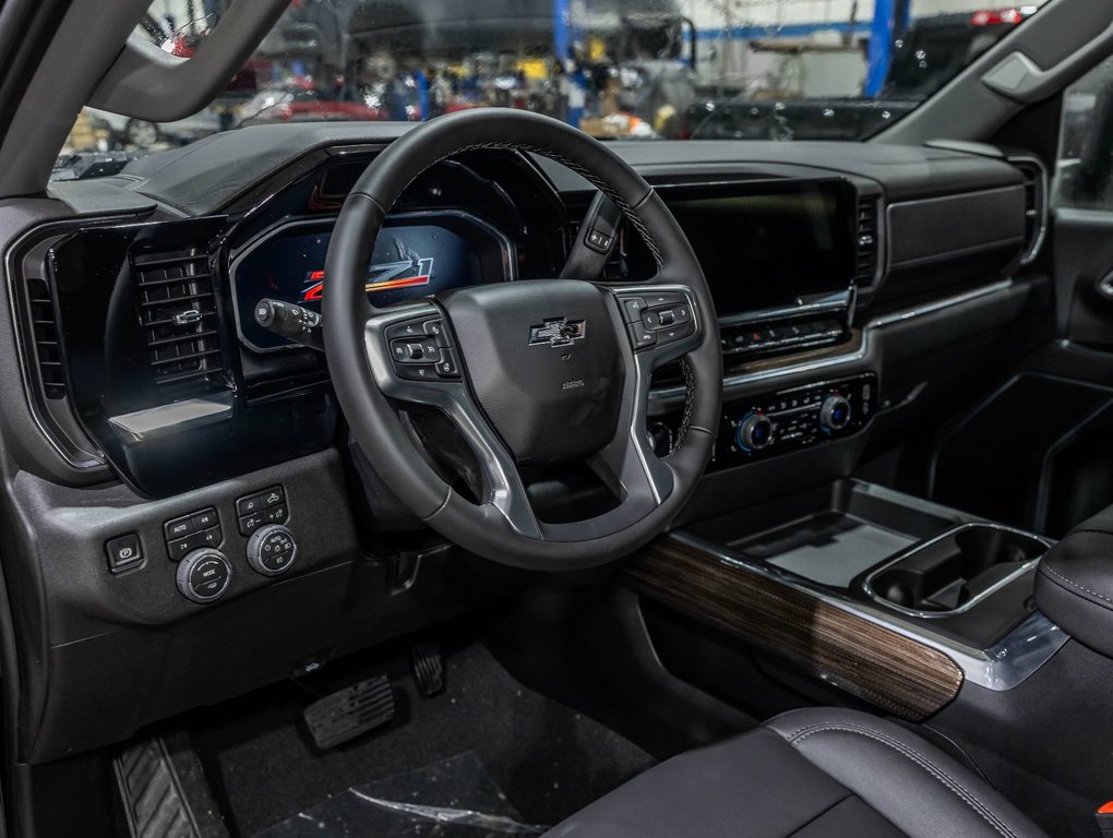 2026 Chevrolet Silverado 2500 HD in St-Jérôme, Quebec - 12 - w1024h768px
