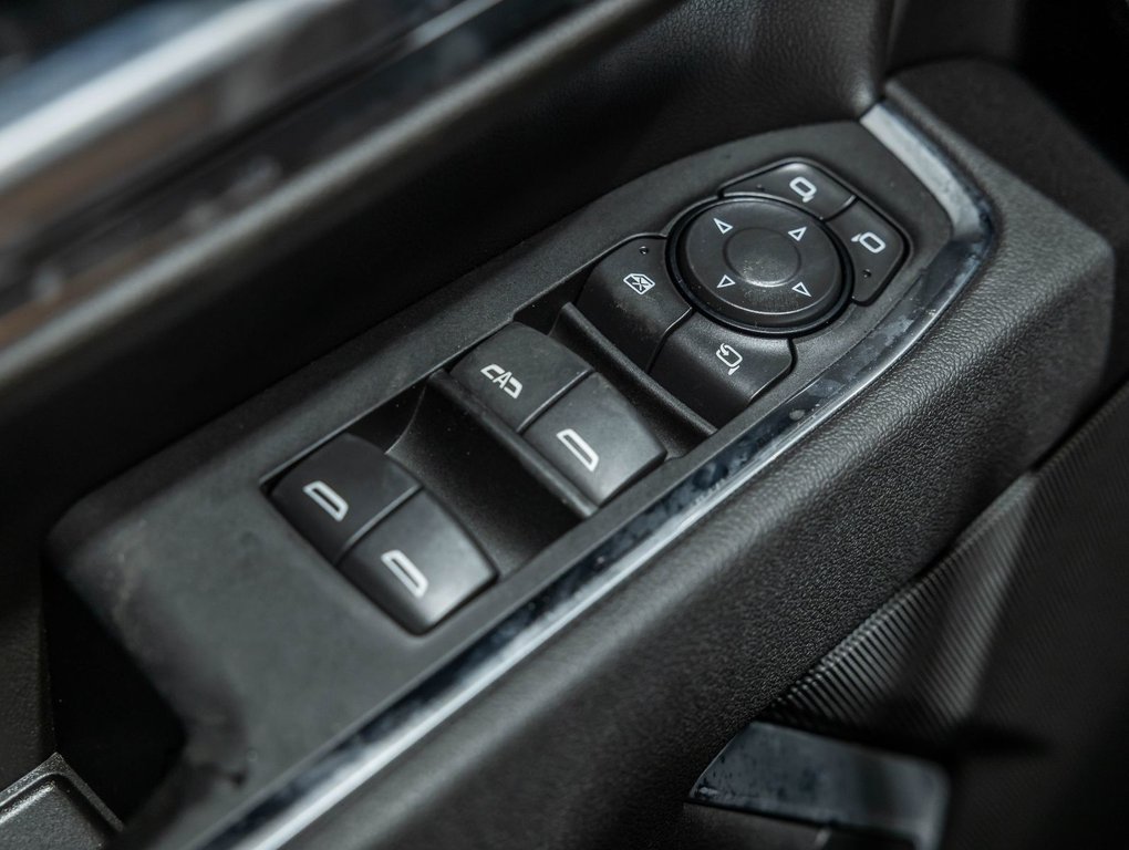 2026 Chevrolet Silverado 2500 HD in St-Jérôme, Quebec - 29 - w1024h768px