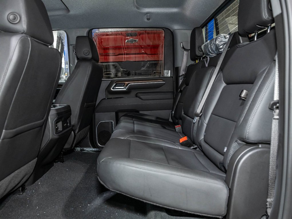 2026 Chevrolet Silverado 2500 HD in St-Jérôme, Quebec - 32 - w1024h768px