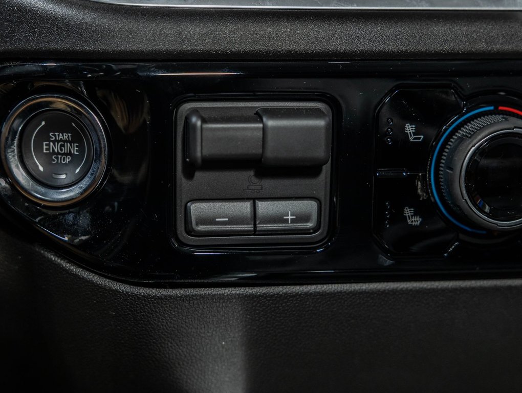 2026 Chevrolet Silverado 2500 HD in St-Jérôme, Quebec - 26 - w1024h768px