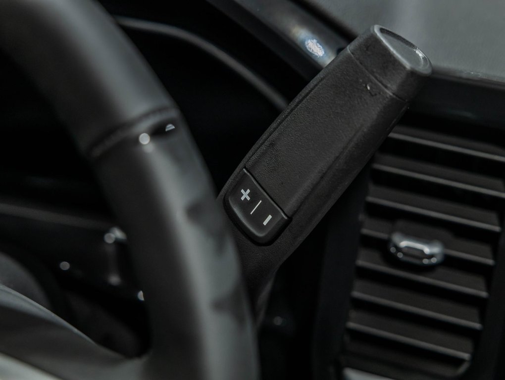 2026 Chevrolet Silverado 2500 HD in St-Jérôme, Quebec - 17 - w1024h768px