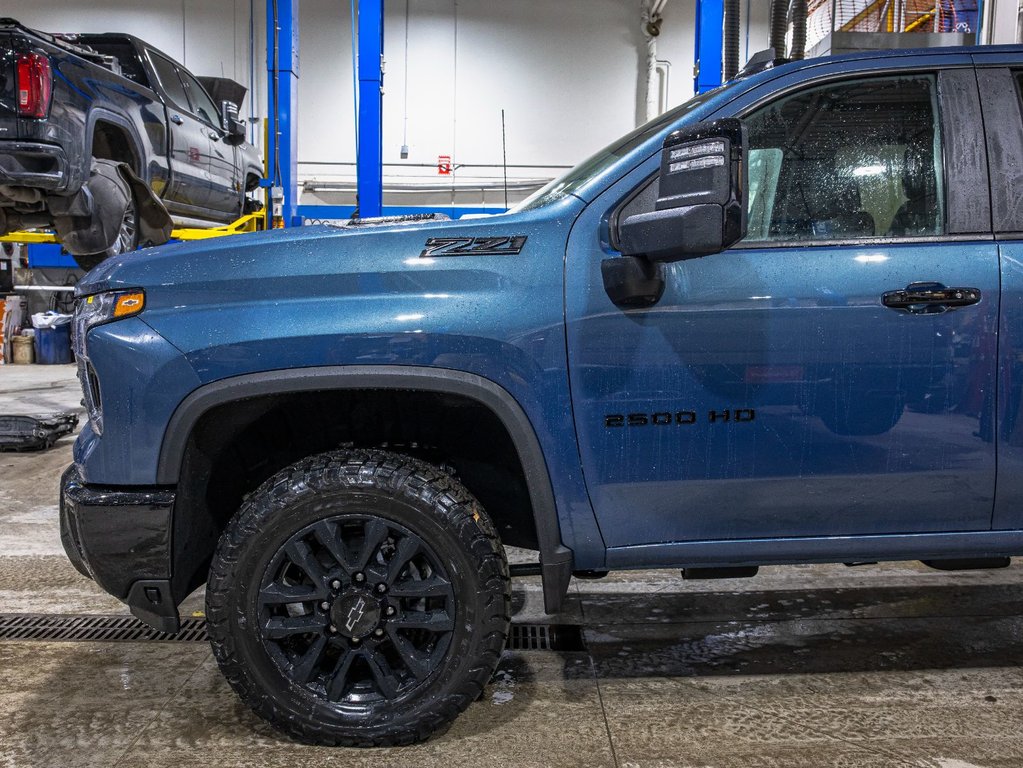 2026 Chevrolet Silverado 2500 HD in St-Jérôme, Quebec - 35 - w1024h768px