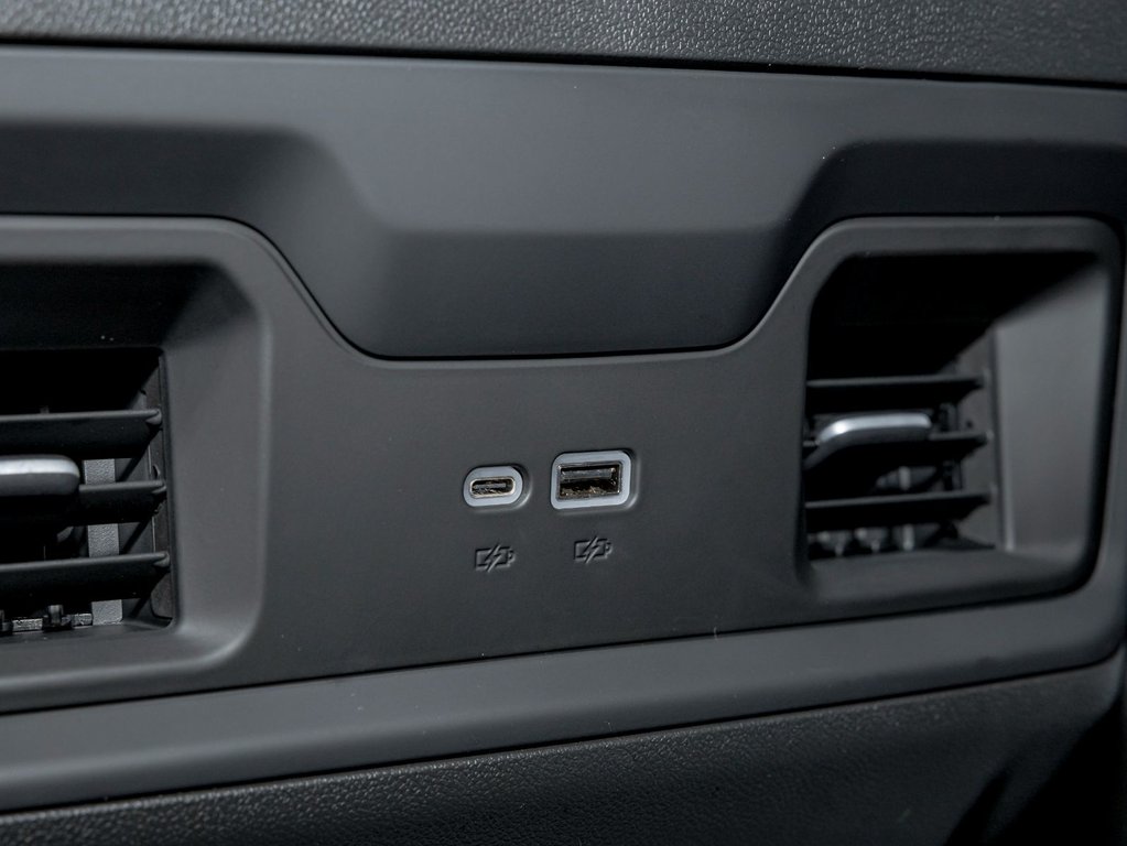 2026 Chevrolet Silverado 2500 HD in St-Jérôme, Quebec - 32 - w1024h768px