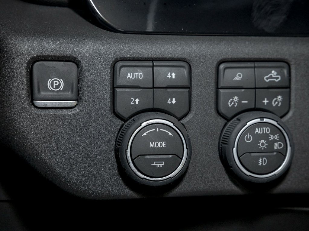 2026 Chevrolet Silverado 2500 HD in St-Jérôme, Quebec - 24 - w1024h768px