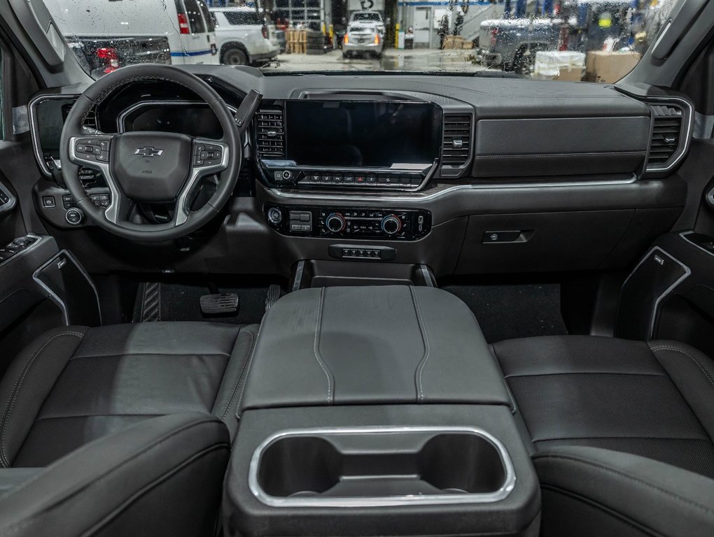 2026 Chevrolet Silverado 2500 HD in St-Jérôme, Quebec - 4 - w1024h768px